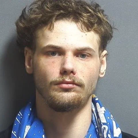 Officer finds meth thrown out of a car during a traffic stop