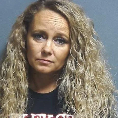 Linton woman charged with battery after fighting with alleged victim