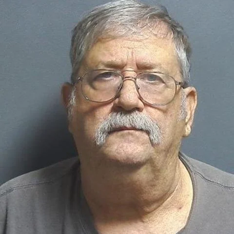 Linton man charged with felony theft in scam case