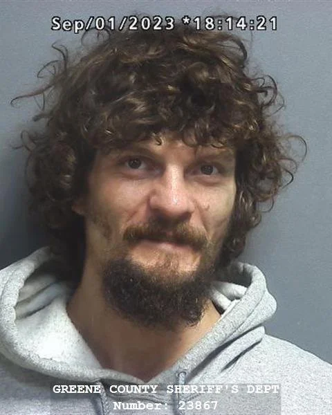 Linton man arrested after stealing from grocery store