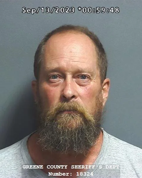 Linton man arrested after traffic stop for no license plate light