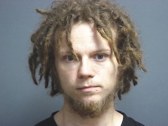 Bloomington man arrested after allegedly stabbing truck