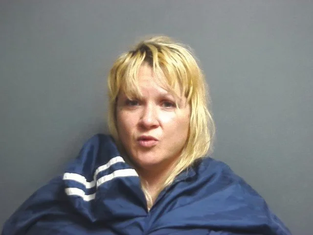 Bloomfield woman arrested for OWI after allegedly driving into grass, failing sobriety tests