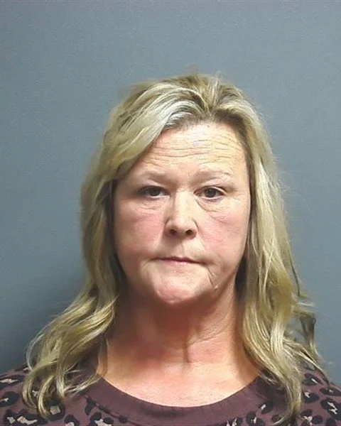 Worthington woman arrested on forgery charge tied to Navy construction contracts