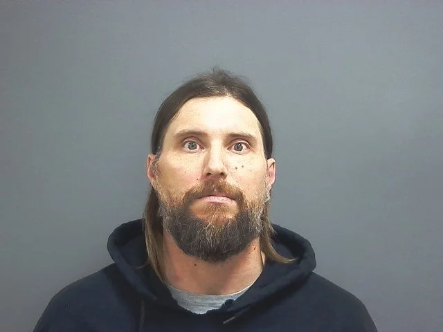 Linton man arrested on felony theft charge involving tires