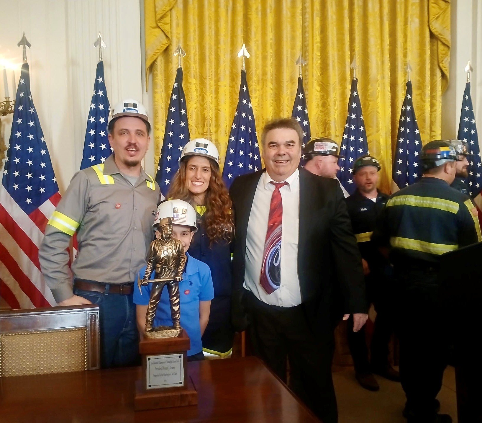 Rep. Borders joins local coal driver at White House for Clean Beautiful Coal event
