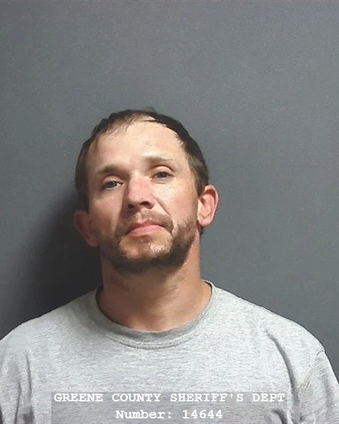 Sullivan man arrested on OWI, paraphernalia charges after being found asleep behind wheel