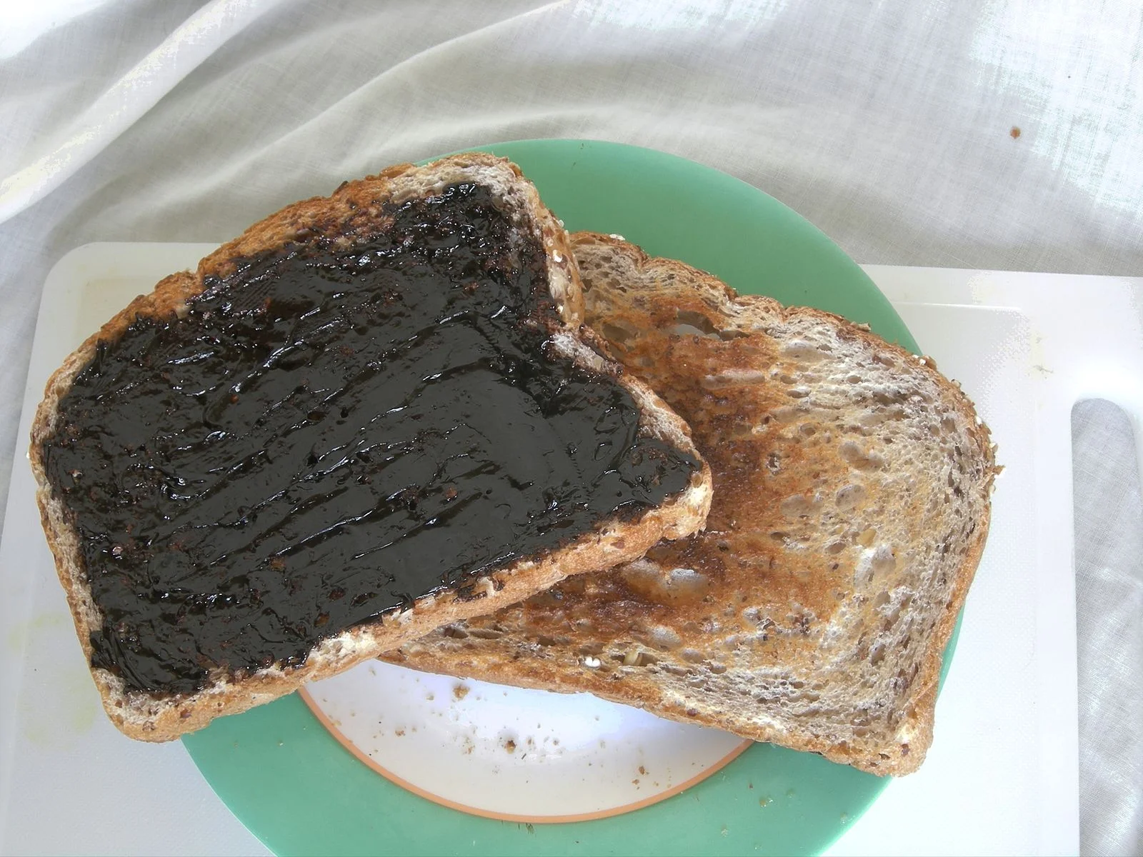 1600px-Marmite_thick_spread_toasted_bread.jpg