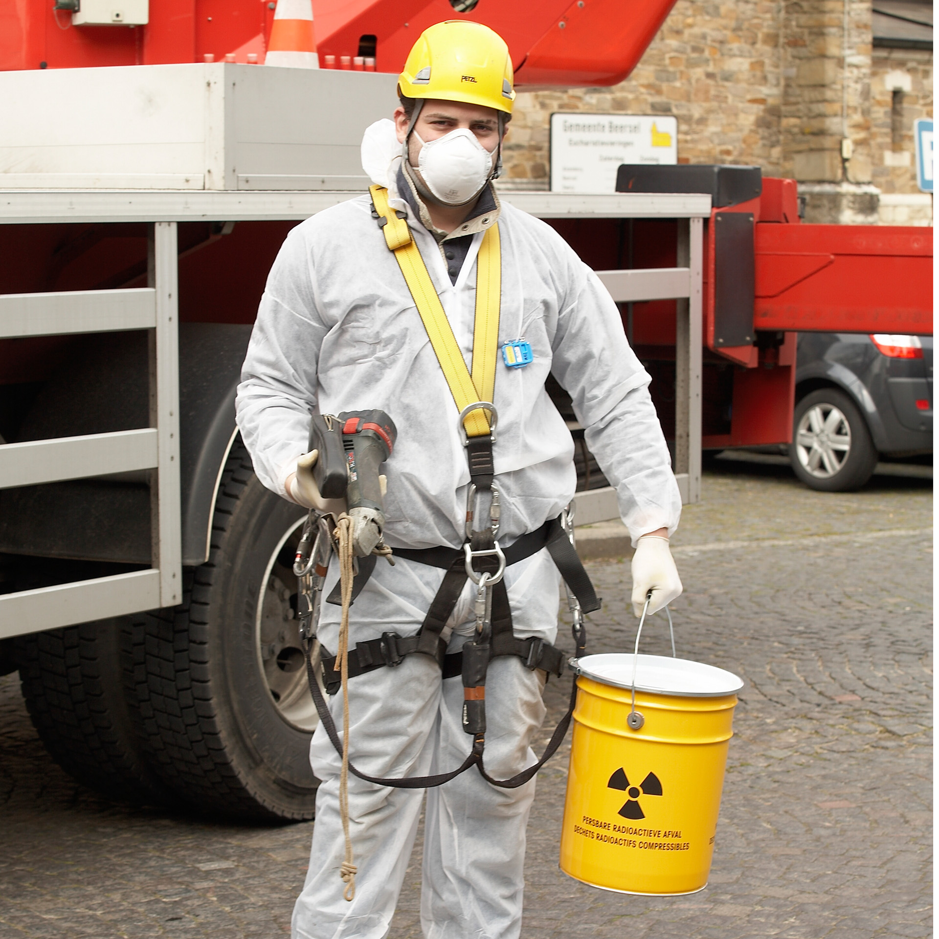 Uitrusting werknemer mbt radioactief materiaal voor het FANC