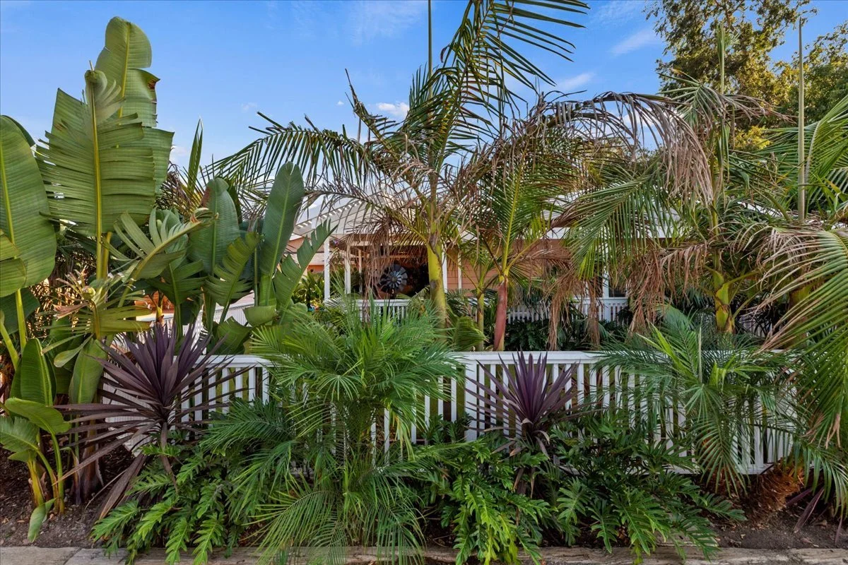 018-Front property View.jpg
