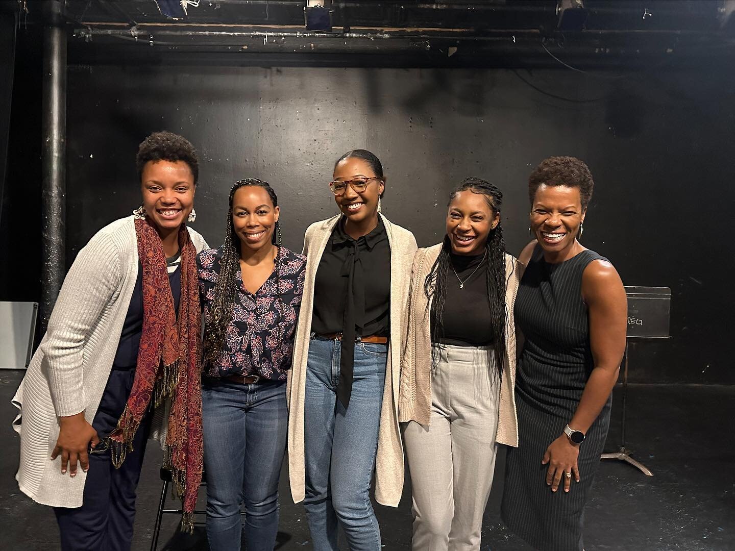 Had a blast performing tonight in the really cool staged reading of Dopp Kitt In The Uncanny Valley by Kimberly Dixon-Mays. Loved working with you all! #stageleft #stagelefttheater #Chicago #theatre #actress