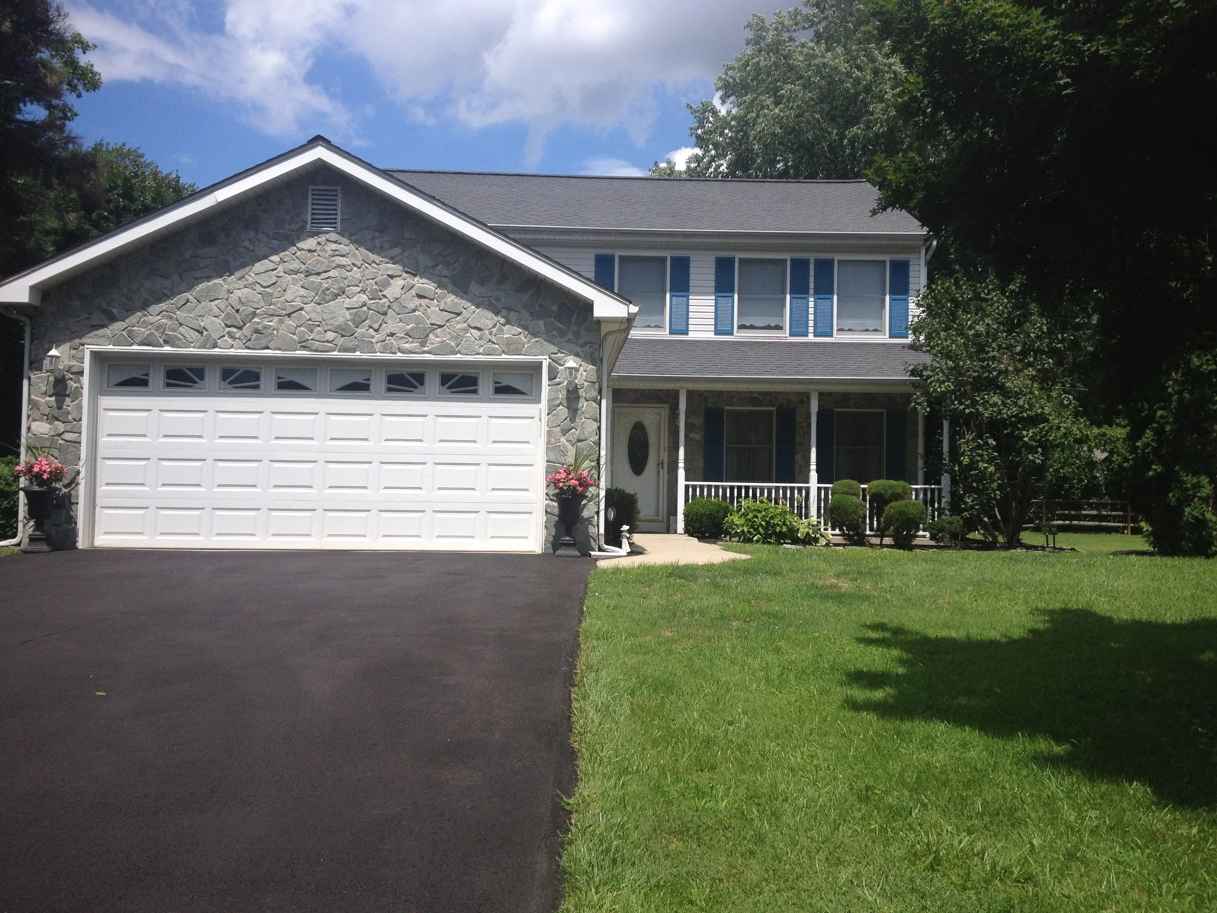 Stone Work Garage&Porch.JPG