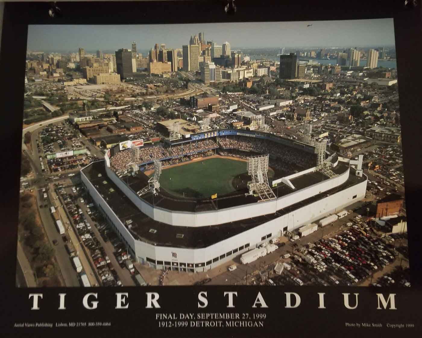 MLB 10 Detroit-Tigers-Stadium old.jpg