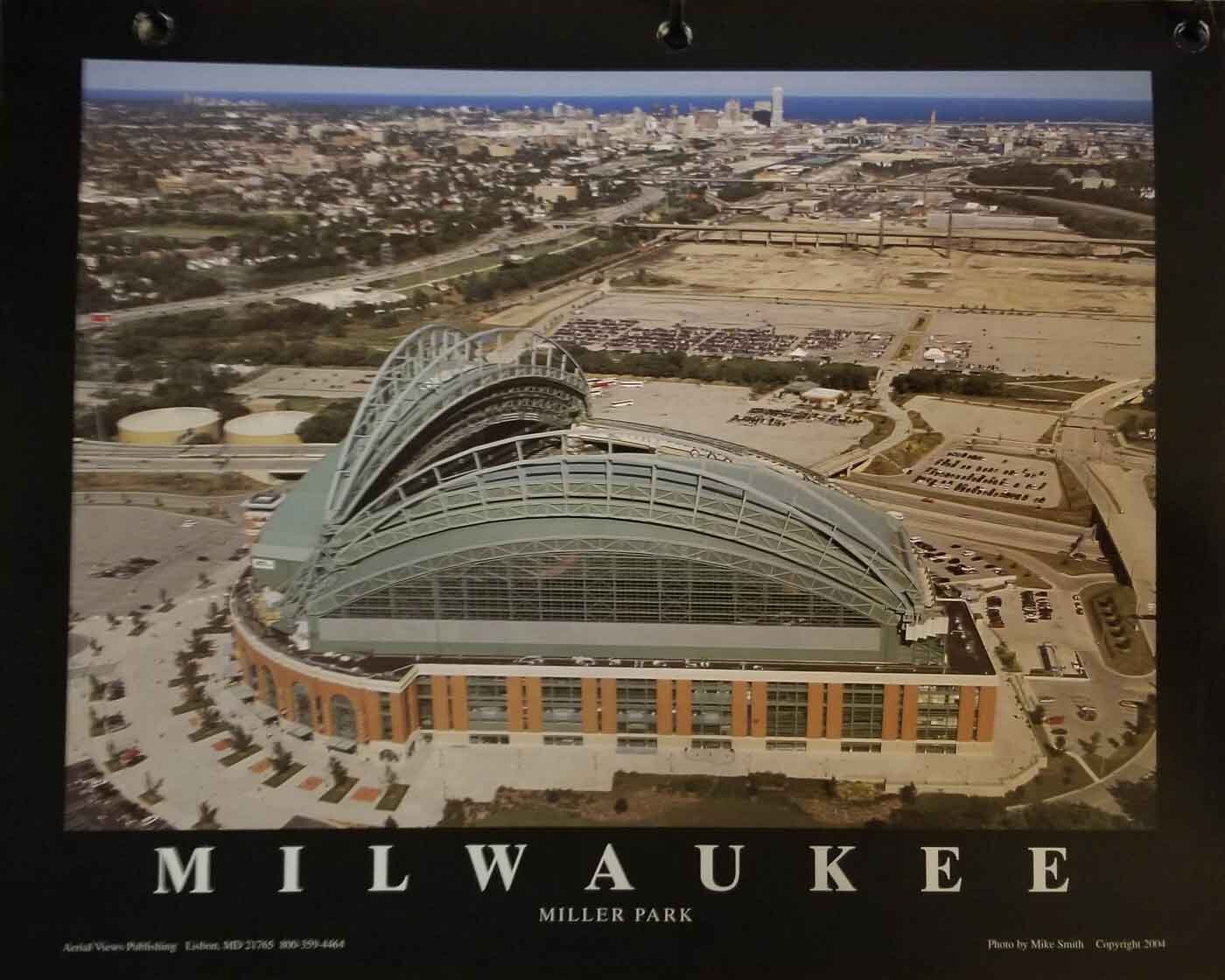 MLB 15 Milwaukee-Brewers-Miller-Park.jpg