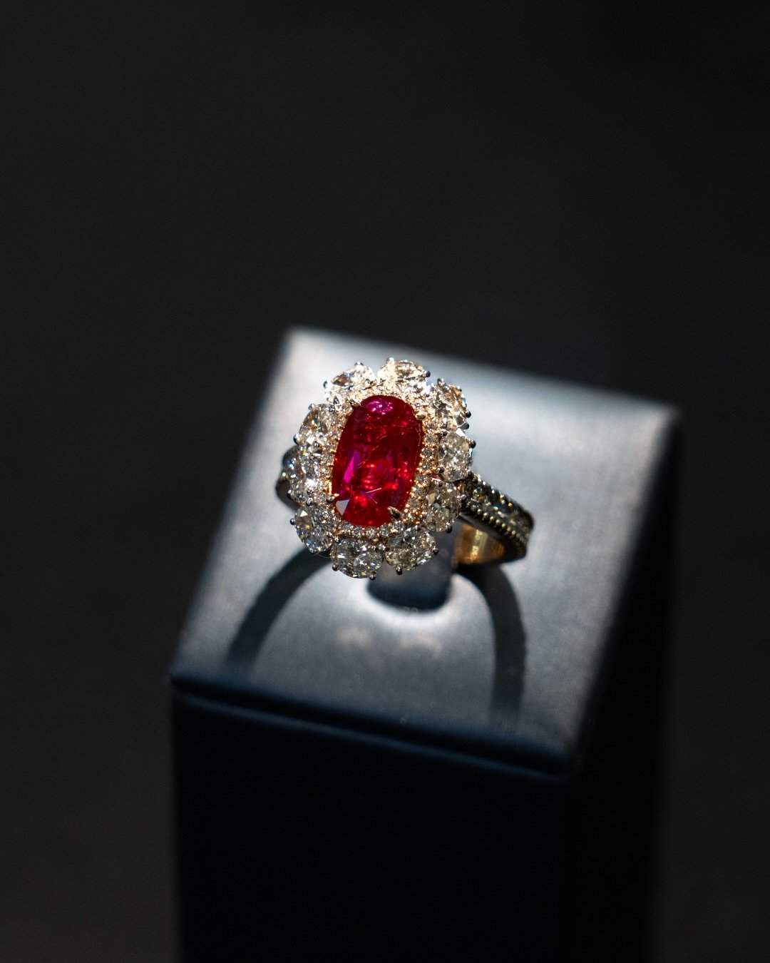 The beauty of fine jewelry is in the details.

From the richness of the colors to the brilliance of the surrounding stones, these statement rings are designed to draw the eye. Each piece brings together bold design, intricate settings, and a timeless