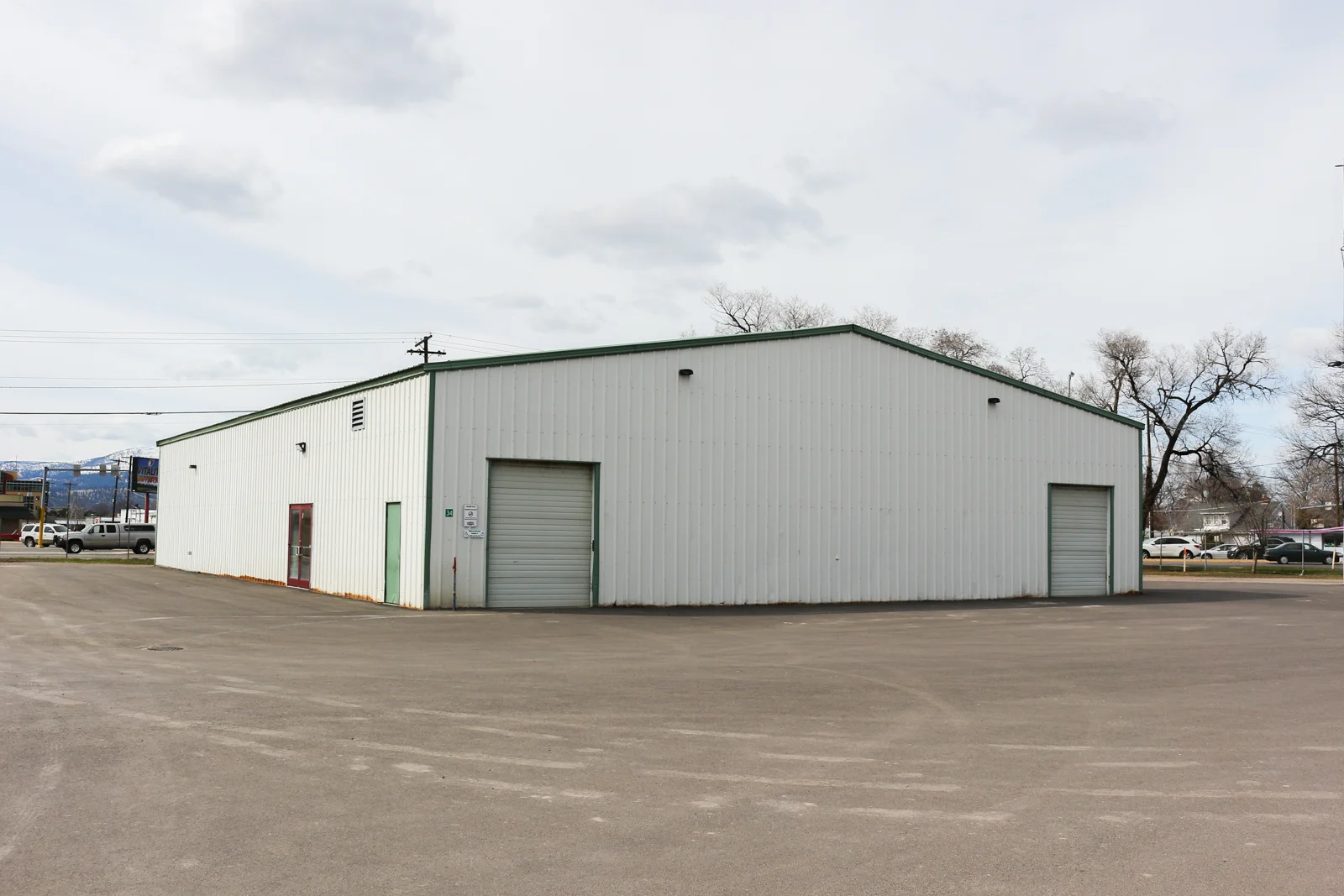 Rentals Llama Barn.jpg