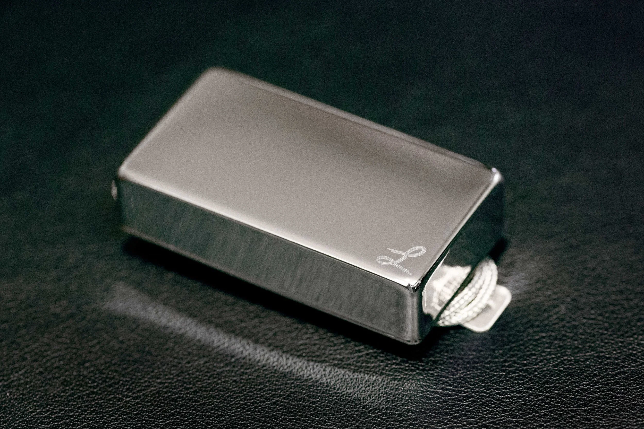 LAMBERTONES_FlatCoverDetails_1.jpg