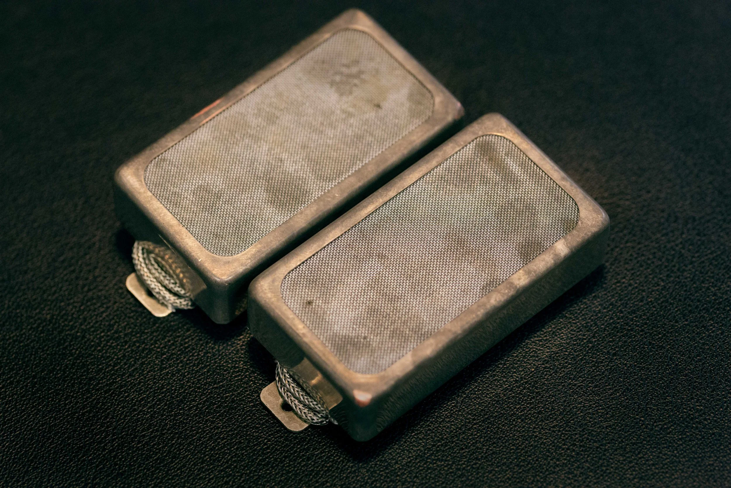 LAMBERTONES_theCREMAFilterAged_1.jpg