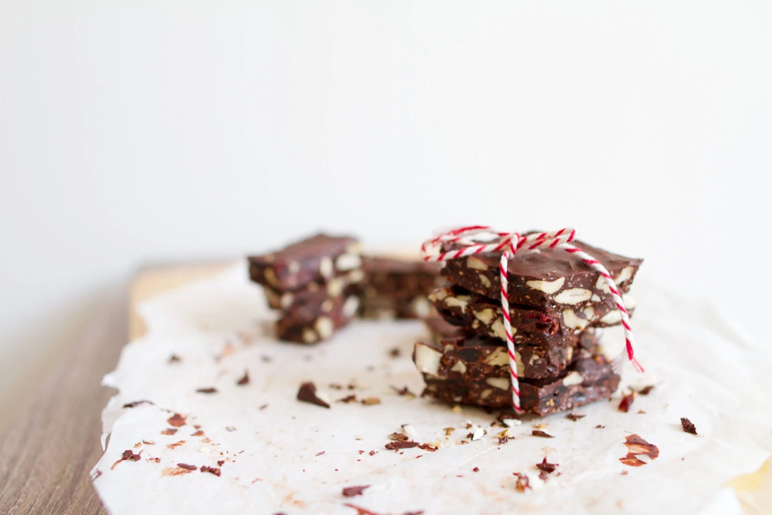 This is one of the easiest desserts to make. Involving just a microwavable bowl and two main ingredients, you can pull this dessert off without much planning. This bark makes a great present but is also the perfect dessert to have in the freezer for whenever a chocolate craving strikes.