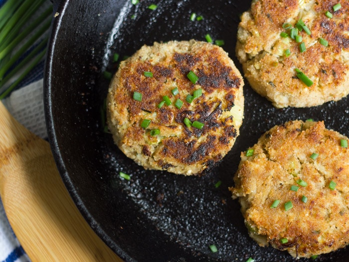 These vegan fried cakes are just as rich in flavor and texture as the original southern classic. Photo from Connoisseurus Veg