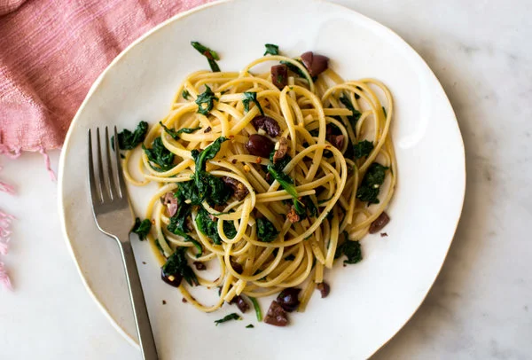 Pasta with Spinach and Olives