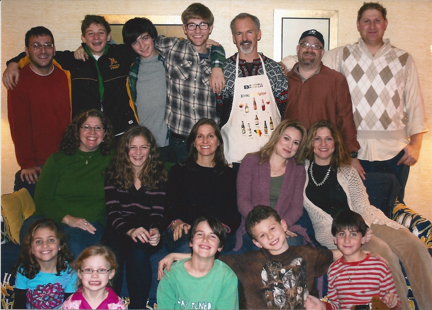 The author’s family at a reunion in 2011. Six out of 19 are vegetarians. Top row brother-in-law Eric (vegetarian), nephew Jonah, Noah (vegetarian), nephew Gabriel (vegetarian), husband David, brother-in-law David, brother Josh. Middle: sister Missy, niece Hannah, the author (vegetarian), sister-in-law Becca, sister Wendy (vegetarian). Floor: niece Abby (vegetarian), niece Maddie, Aidan, nephew Zachary, nephew Ben.