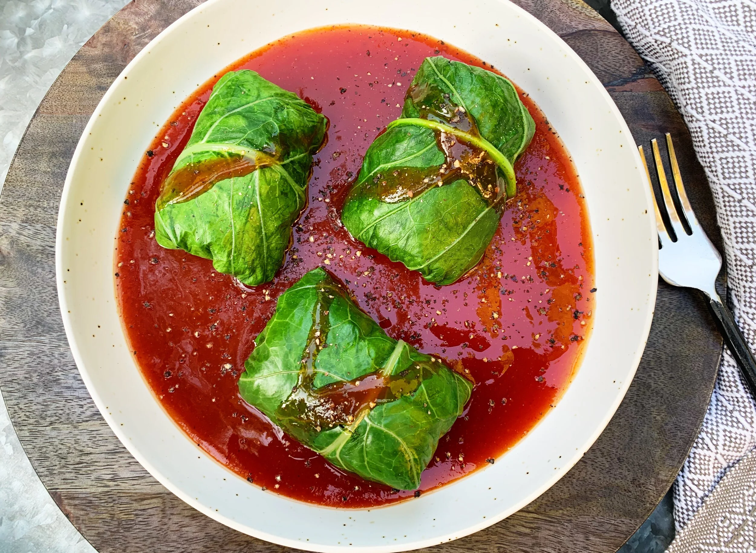 Spicy Collard Rolls Stuffed With Black-Eyed Peas and Mushrooms