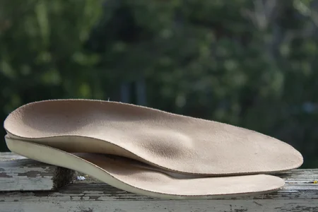 81203080_S_custom_orthotic_pair_beige.jpg