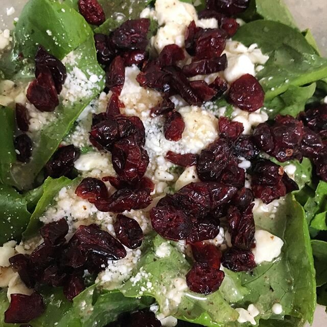 My first green salad from our garden #eathealthy #salad #eatfresh #gardenlife #spinach