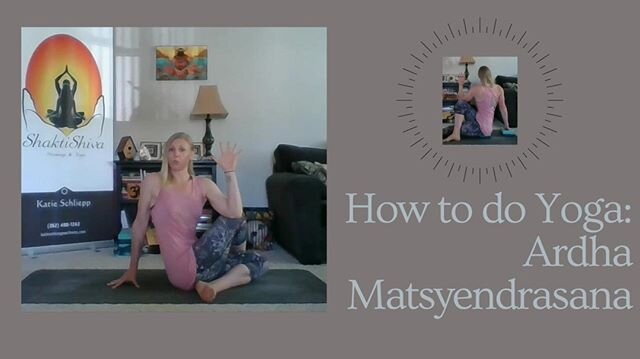 My FAV twist because not only does relieve and open my back but it is also is an outer hip stretch.  I'm all about convenience so whenever I get a twofer in a pose its a bonus, LOL. 
Video link in bio

3 main alignments:
1) Lift the back rim of the p