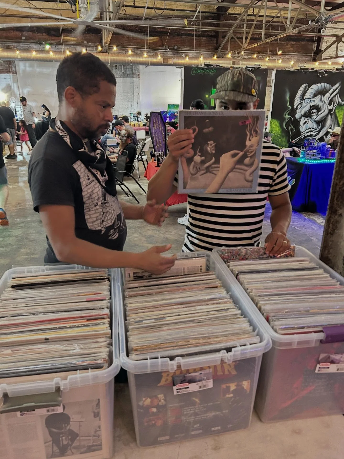 ❤️SUNDAY❤️
Hope you all have plans to make Punk Rock Garage Sale part of your weekend! It&rsquo;s free, it&rsquo;s fun, it can even be kinda sexy if that&rsquo;s what you need 😂 

Okay okay it&rsquo;s rarely sexy but damn you&rsquo;re gonna score so