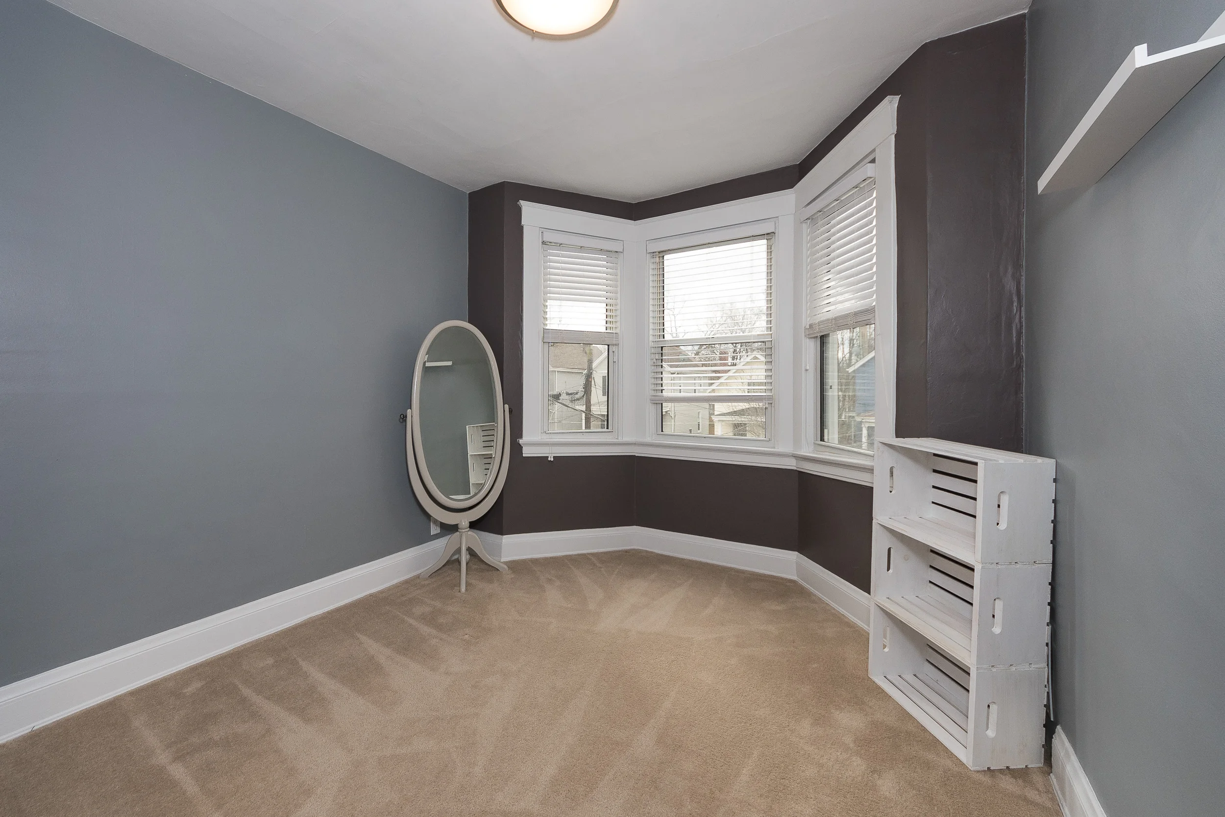 3088 Markbreit Bedroom 1.jpg