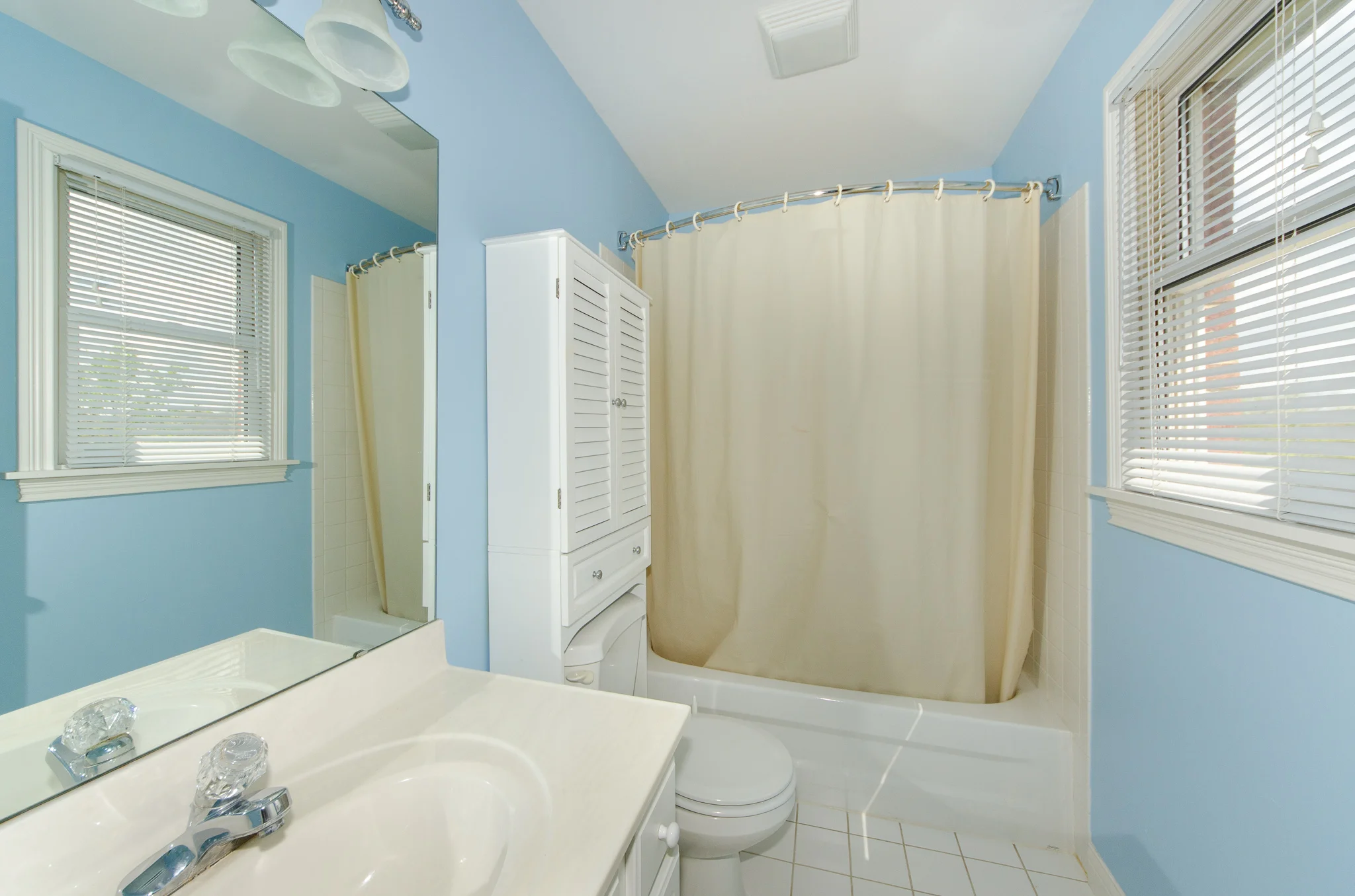 Bedroom #4 private bath