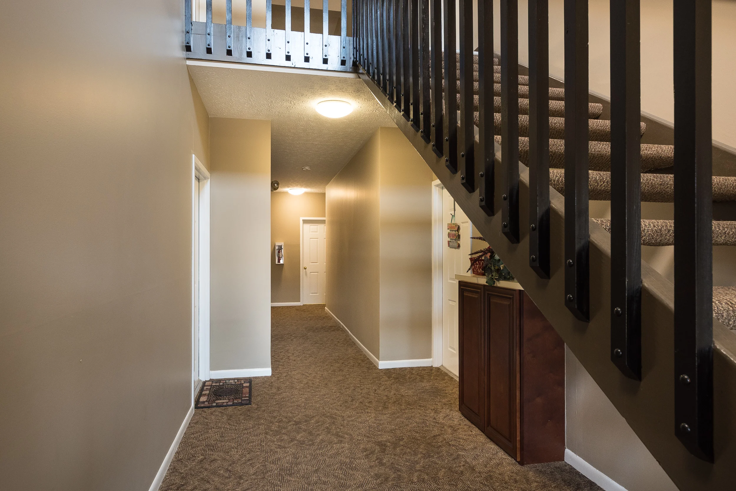 8846 Eagleview Interior (19).jpg