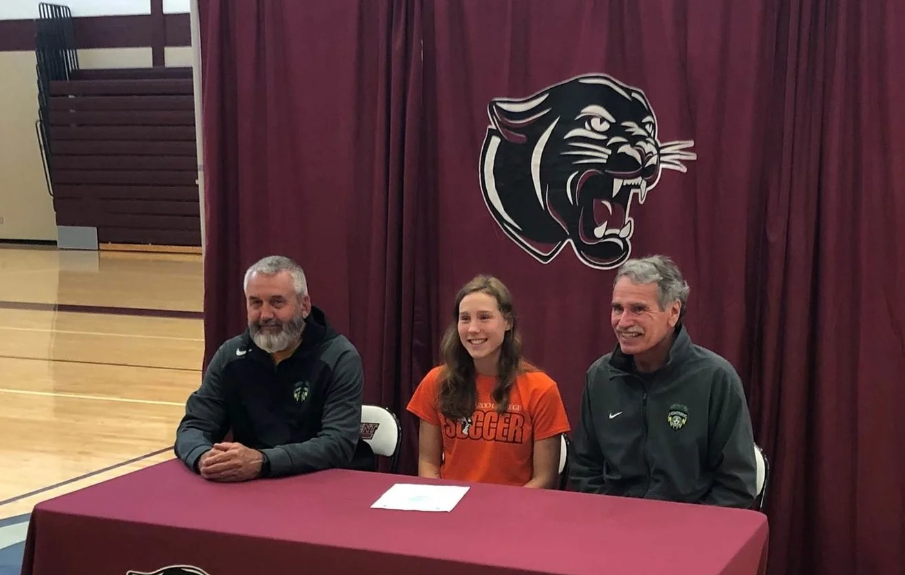 Alexis Nesbitt, PSC 00 Green Girls Team, signing ceremony for Kalamazoo College