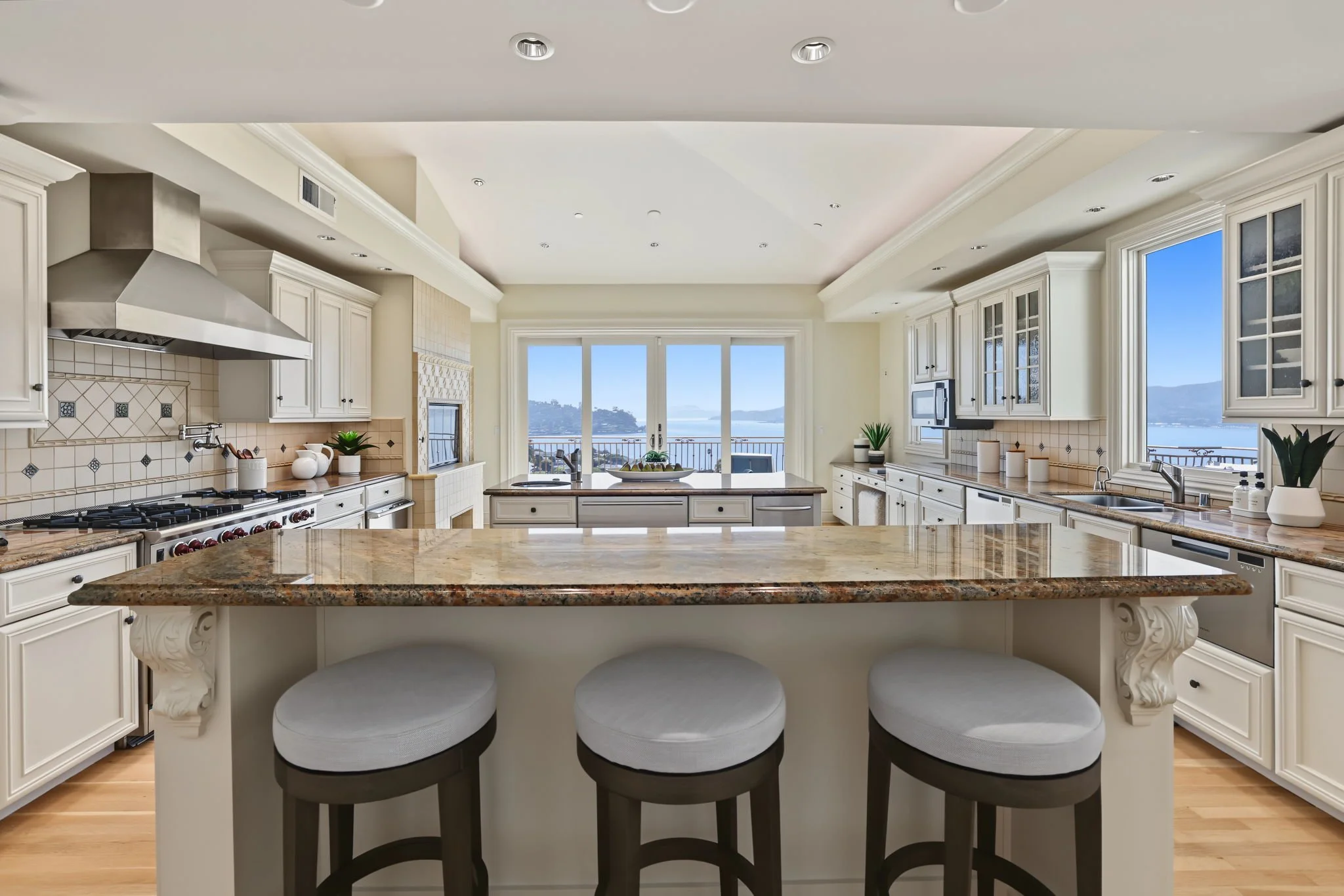 6-web-or-mls-9-francisco-vista-ct.jpeg