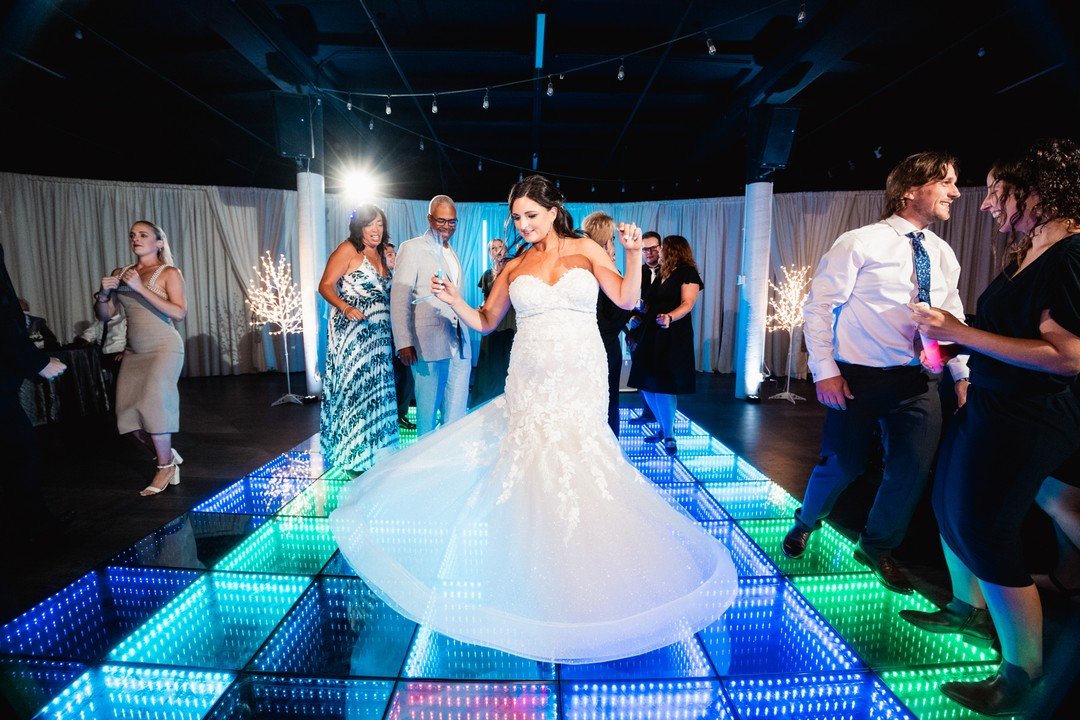 Twirling into the weekend like... 💃

One of the coolest dance floors I've ever seen! Also, swipe to the last photo to see an epic portrait of the one and only @soundsaboundtonyho !!!

Venue: @highlandlofteventvenue 

#weddingphotography #chicagowedd