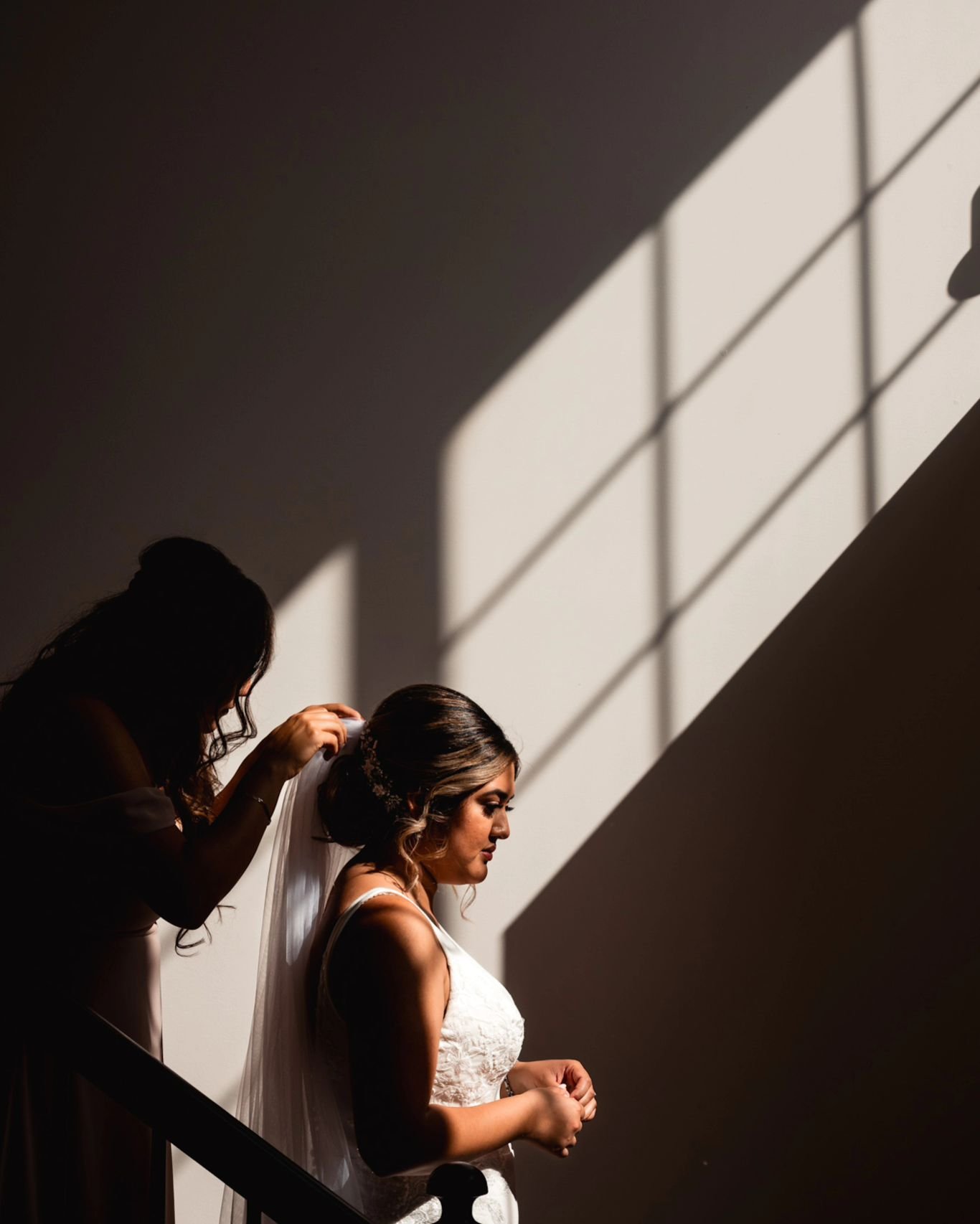 Those final touches.

#weddingphotography