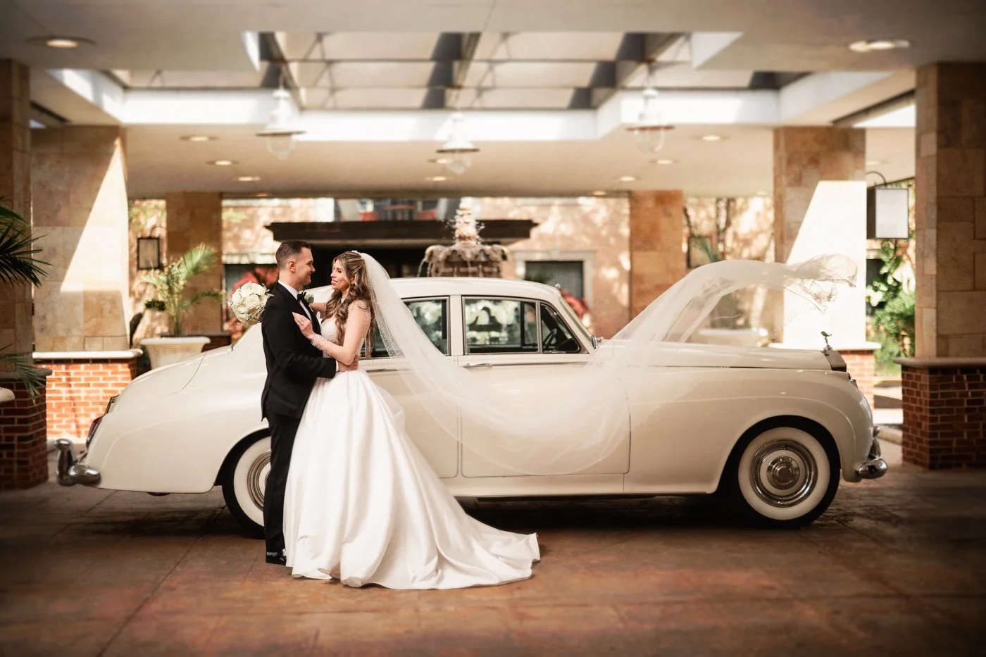 Annabel + Mike | 05.02.2026

What a day! Such a beautiful wedding for an amazing couple. I can't wait to share more.

Wedding Team
Venue @thedrakeoakbrook 
Planner @bellarose_eventsllc 
HMUA @anastasia_beauty_chicago 
Florist + Decor @lovelushevents 