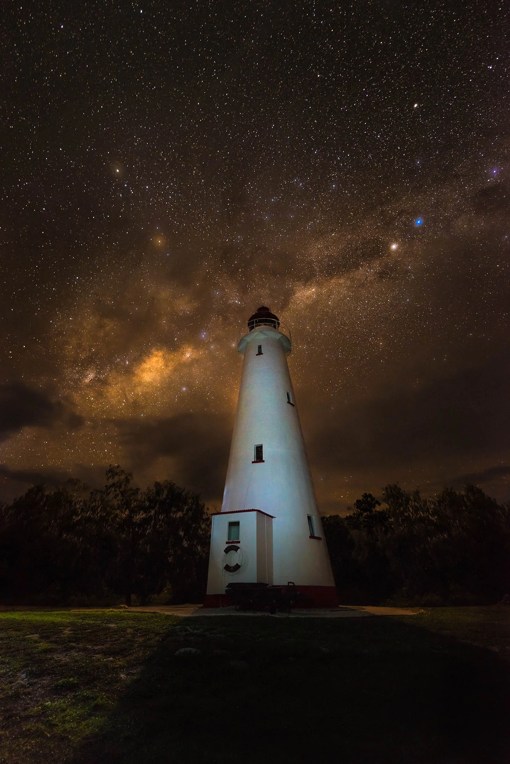 NIKON D800 @ ISO 1250 | f/2.8 | 14mm | 25 sec