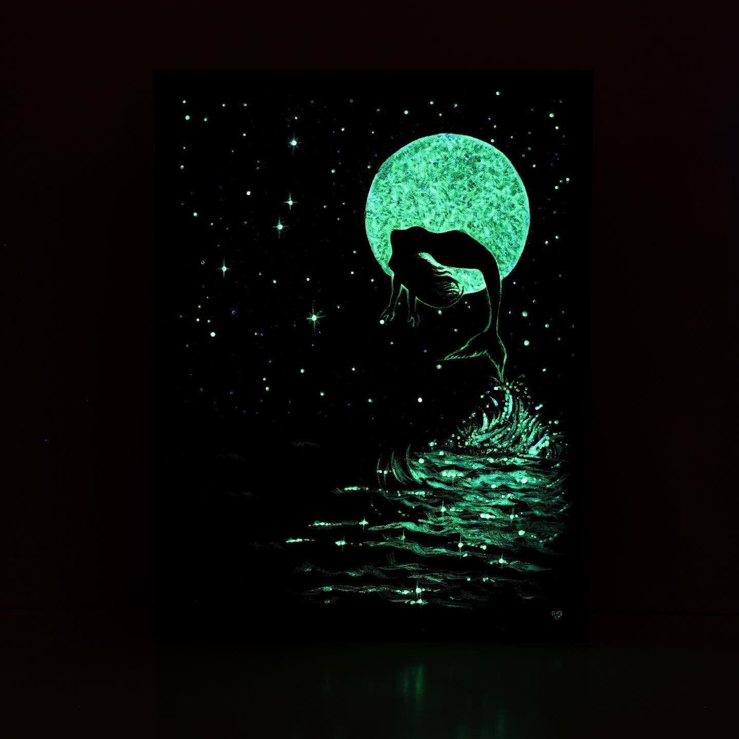 🧜&zwj;♀️ &ldquo;To the Moon and back&rdquo; 🌝

Glow-in-the-dark Canvas Painting by @makeartshine

Only 1 available: MakeArtShine.Etsy.com ✨

 #makeartshine #artbyrondaalflen #mermaid #mermaidjumping #tothemoonandback #moonchild #fullmoon #cancer #c