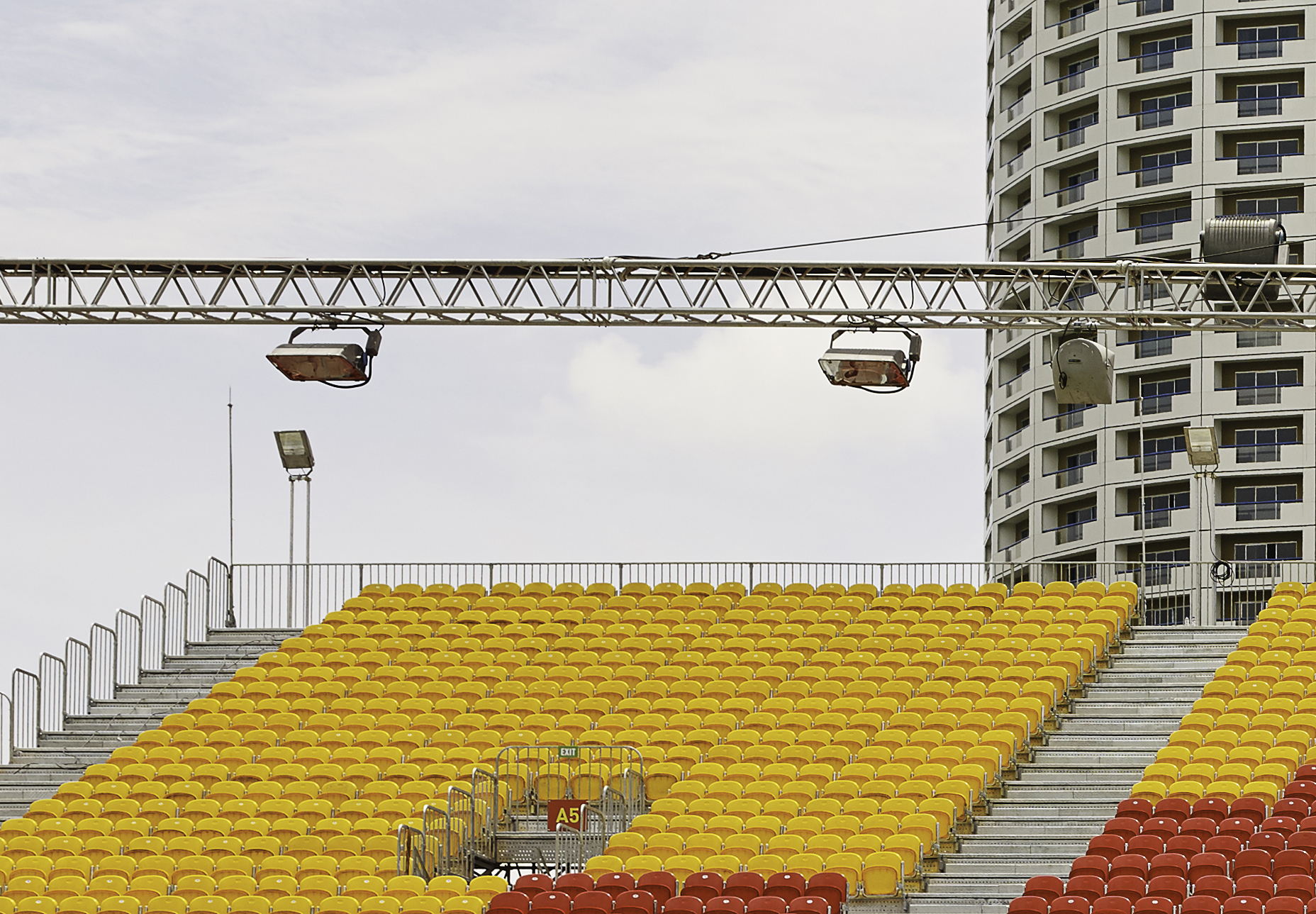  Detail from S–F1 (Grandstand_01) 