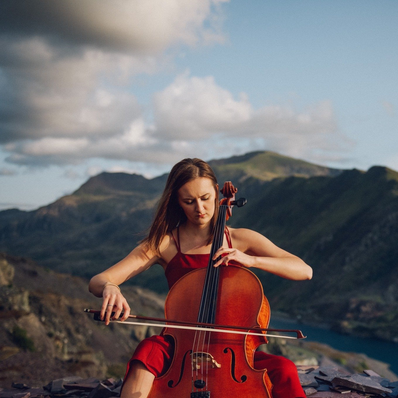 Introducing: Elin 🎻

Elin is a Cellist who offers a variety of music, working closely with you to provide specialised repertoire that is catered to your event. In addition to her extensive music list, Elin takes request songs and can arrange the mus