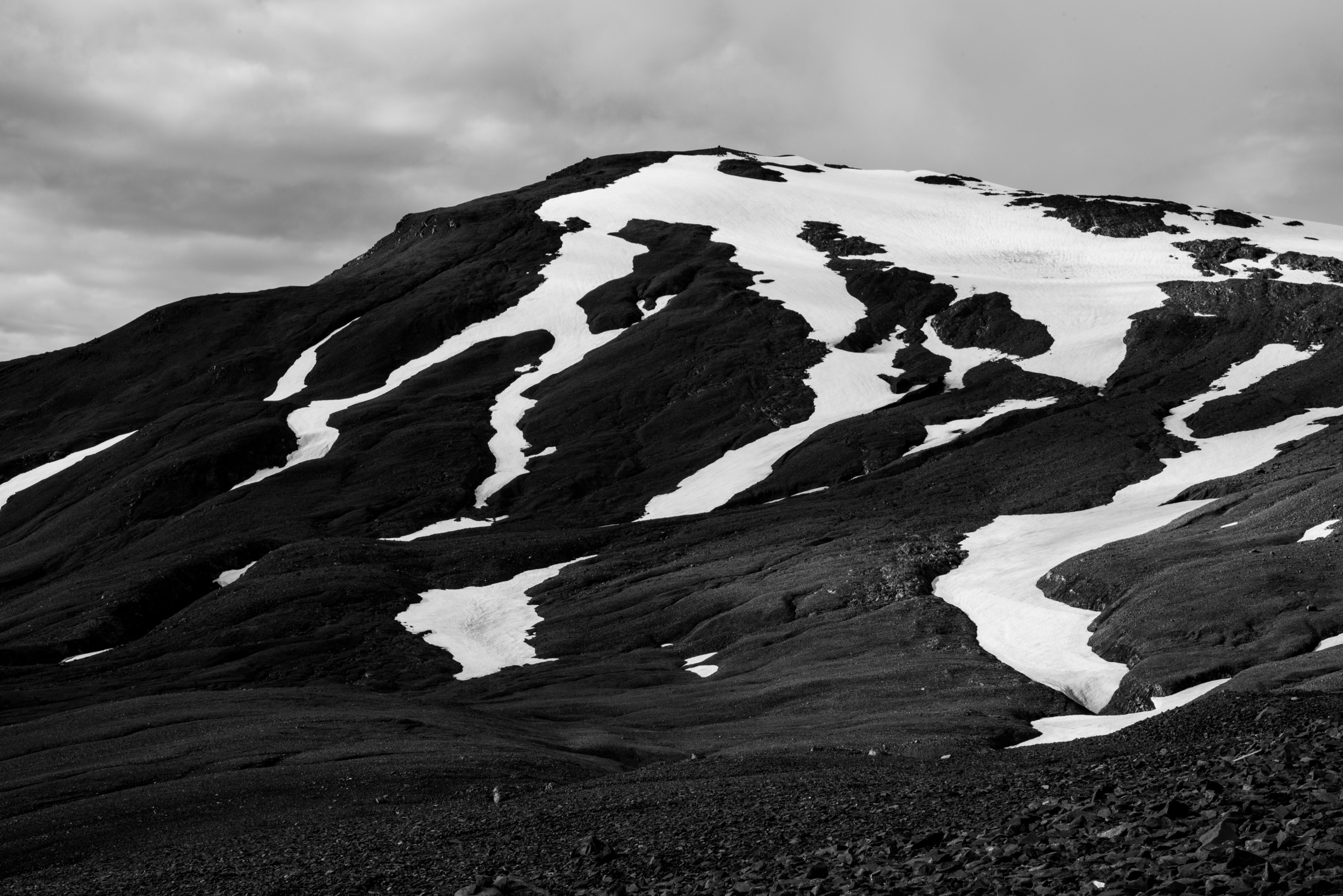 B&W Iceland Mountain