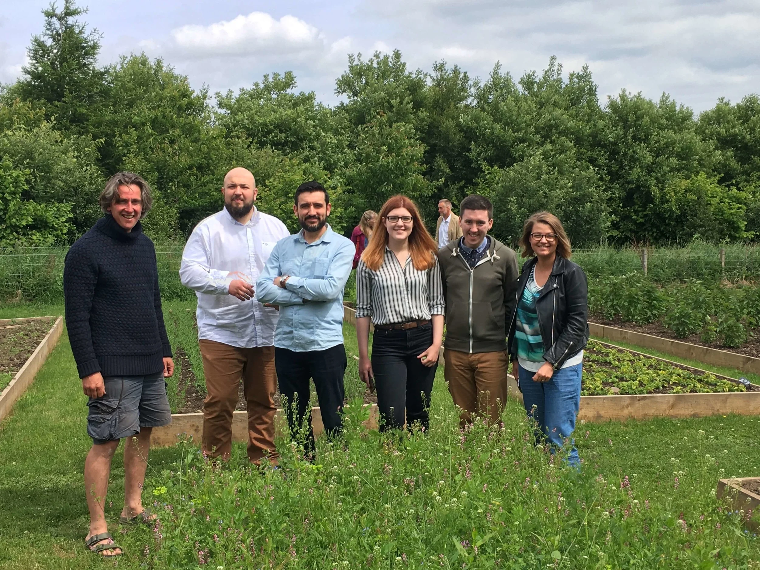 news - Drew does gin diploma scholarship -botanicals.jpg