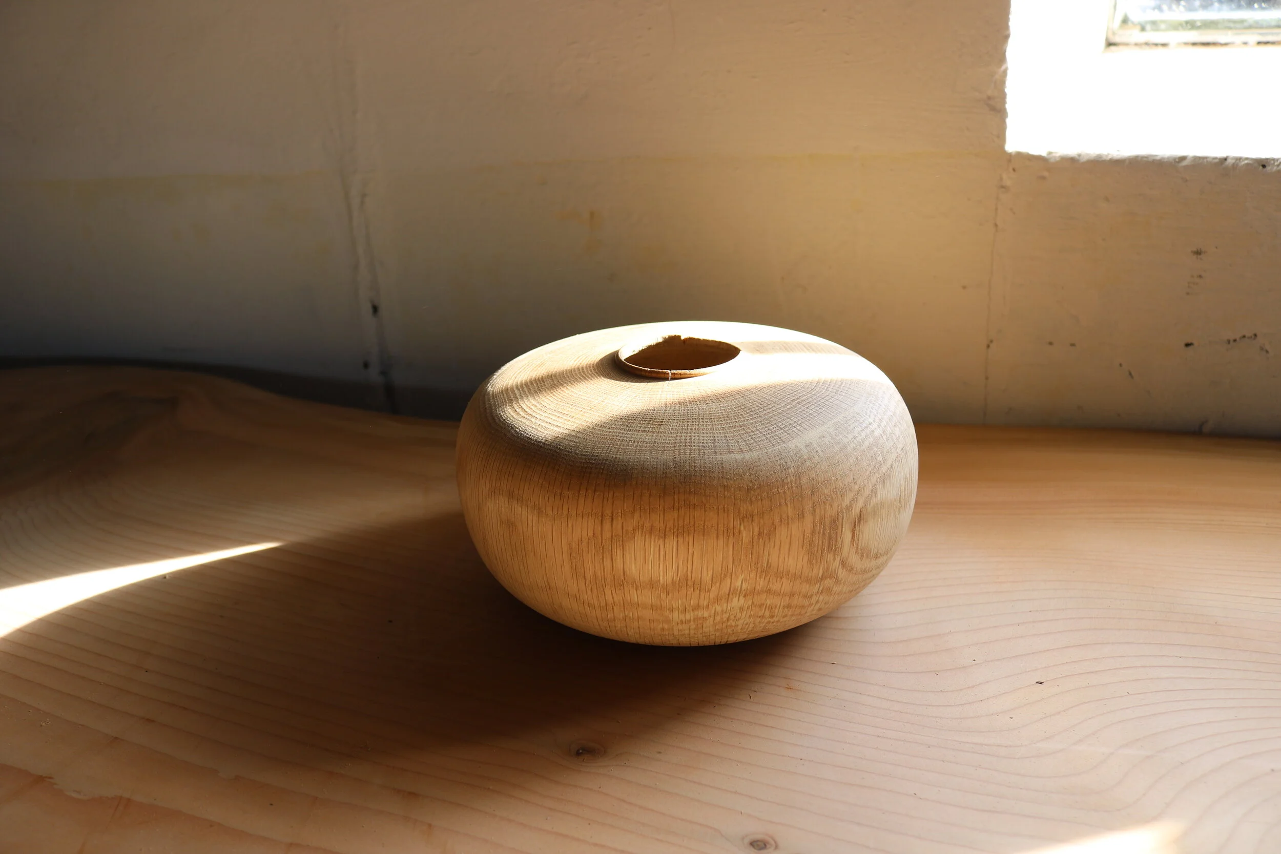 Shallow Oak vessel (II)