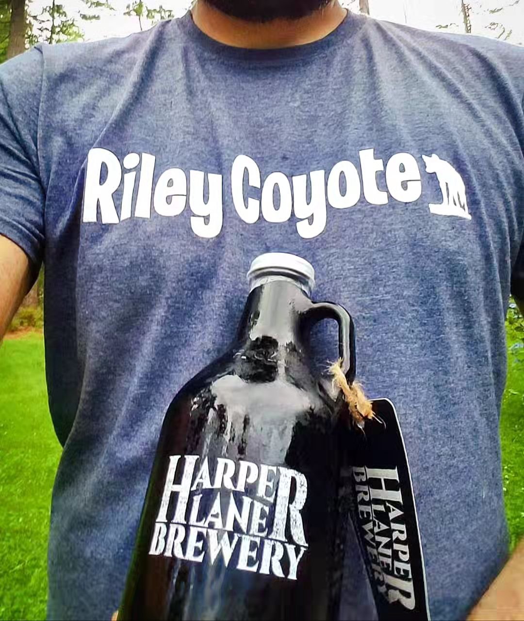 It's going down tonight! Riley Coyote live in the taproom! 7- 9:30pm Come on by for some great music! Killer Food from @homerootts and tasty beer from yours truly. 

Kind of wild to think that all of us were born and raised here! Can't get much more 