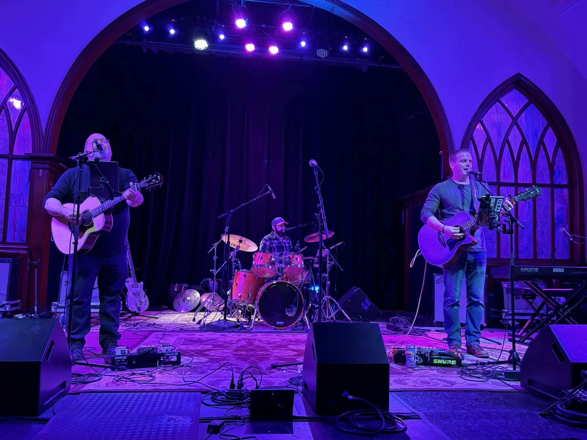 Live Music by The Road Back Home