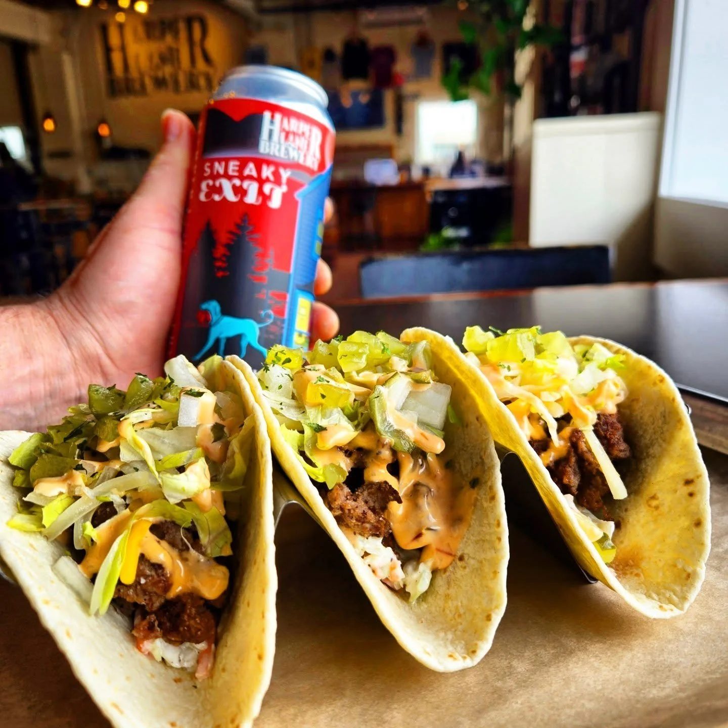 This weeks special from @homerootts!

BIG MAC TACOS
Coleslaw, hamburg, shredded lettuce, shredded cheddar, diced onions, diced pickles, burger sauce

Beer Pairing- Sneaky Exit- 5% (Irish Red)

Just a heads up! 
We are closed for Easter.  Sunday 4/5.