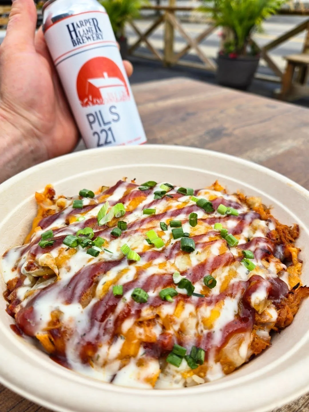 This weeks special from @homerootts 

BBQ RANCH CHICKEN RICE BOWL

BBQ chicken, caramelized onions, crumbled bacon, monterey jack cheese, scallions, ranch drizzle, over rice.

Beer- 

Pils 221- 5.4%
German Pilsner